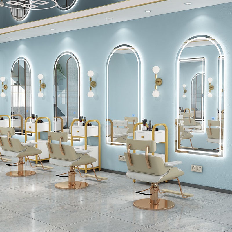 Hairdressing mirror with light